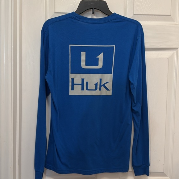 Huk - Picture 2 of 2